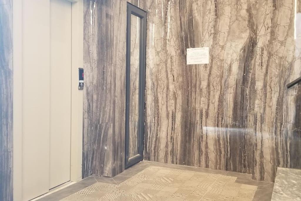 Flower Apartment 地拉那 外观 照片