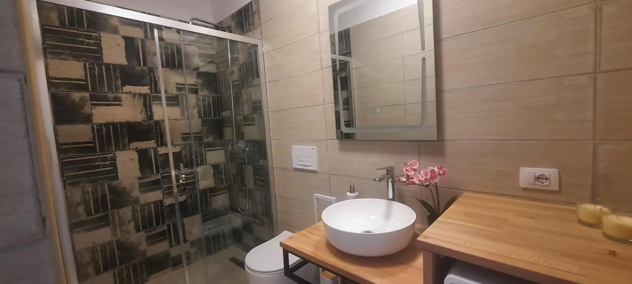 Flower Apartment 地拉那 外观 照片