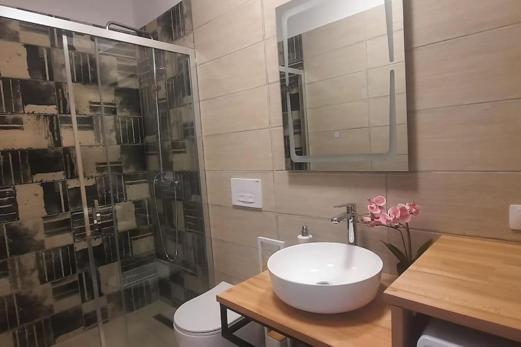 Flower Apartment 地拉那 外观 照片